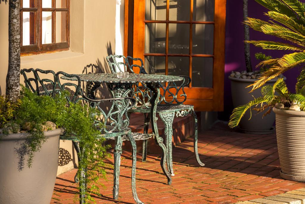Kingfisher Guesthouse Порт-Елізабет Екстер'єр фото